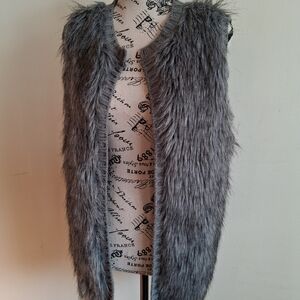 Gray Faux Fur Vest Size Small